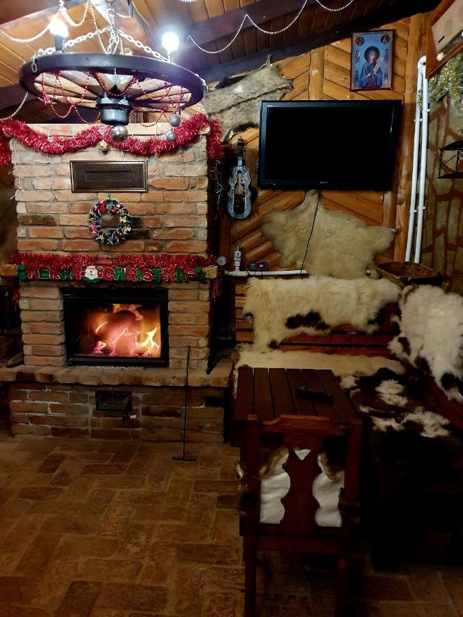 Rooms Poienita Slănic-Moldova Eksteriør bilde